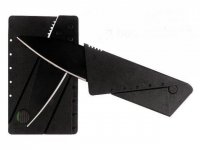 Kreditna kartica z zloženim nožem