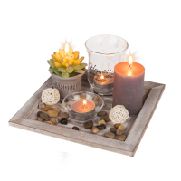 Dekorativni svečnik za mizo s svečami